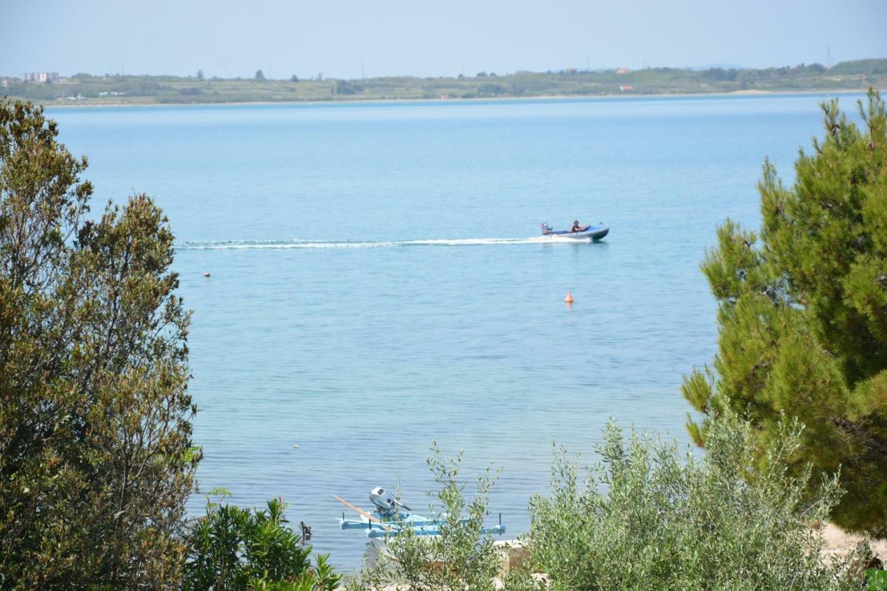 ורסי Apartments Beach מראה חיצוני תמונה