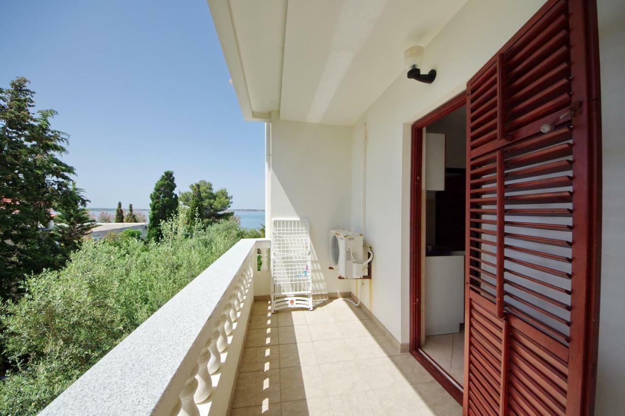 ורסי Apartments Beach מראה חיצוני תמונה