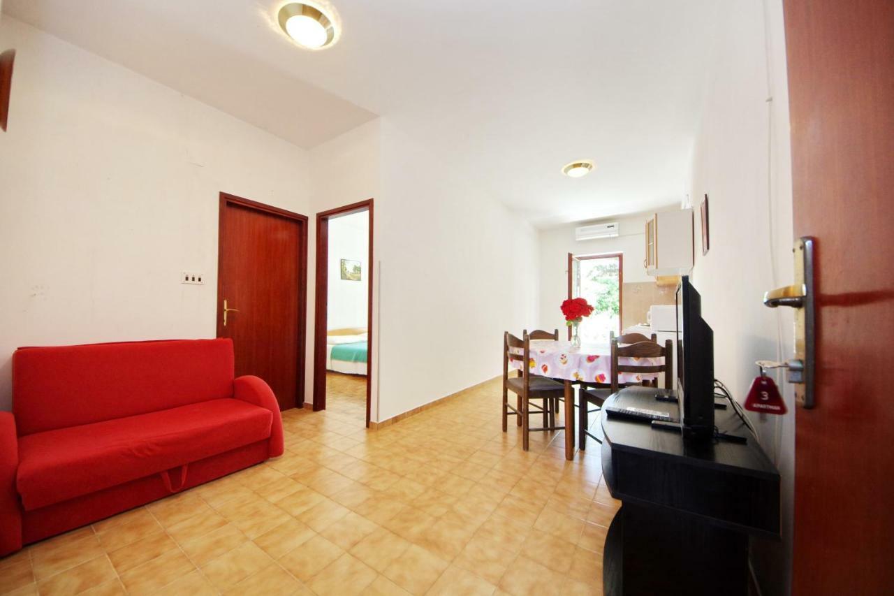ורסי Apartments Beach מראה חיצוני תמונה