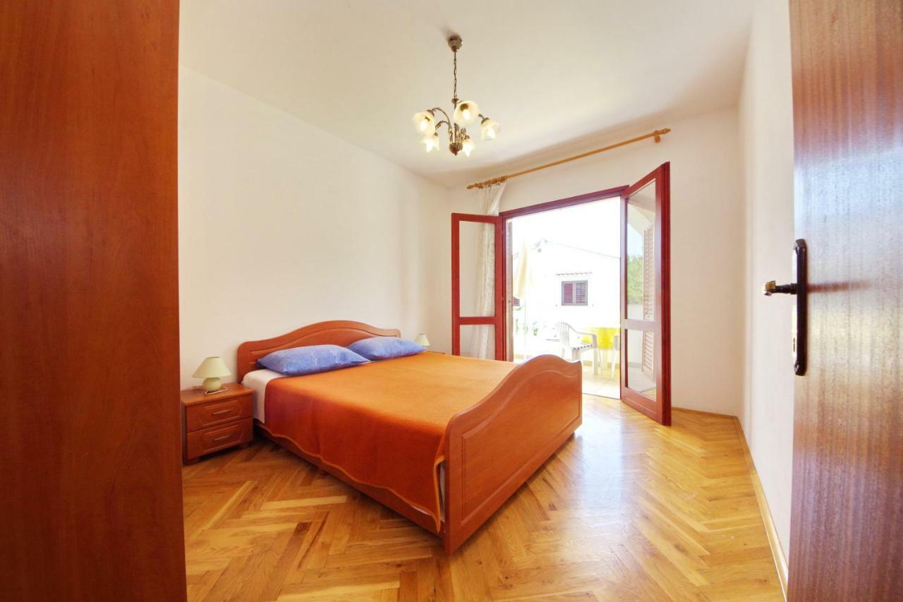 ורסי Apartments Beach מראה חיצוני תמונה