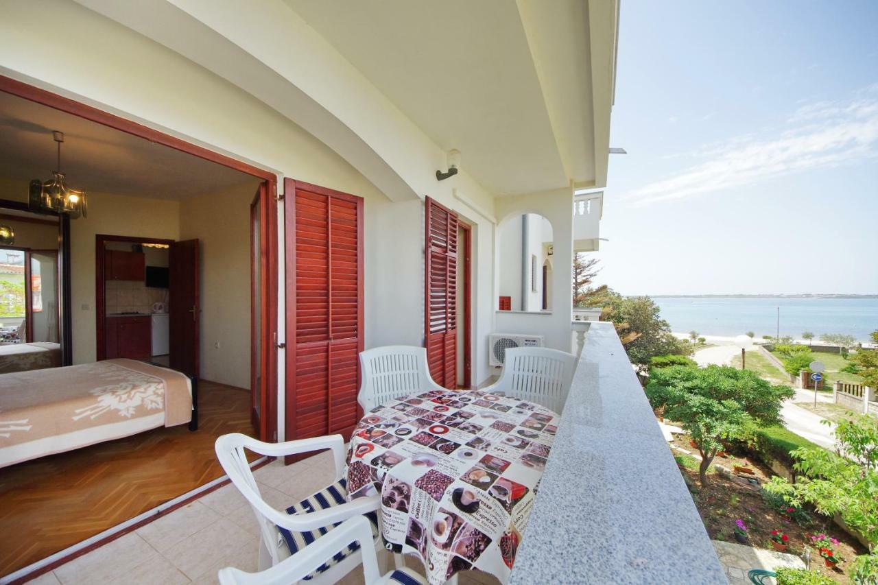 ורסי Apartments Beach מראה חיצוני תמונה