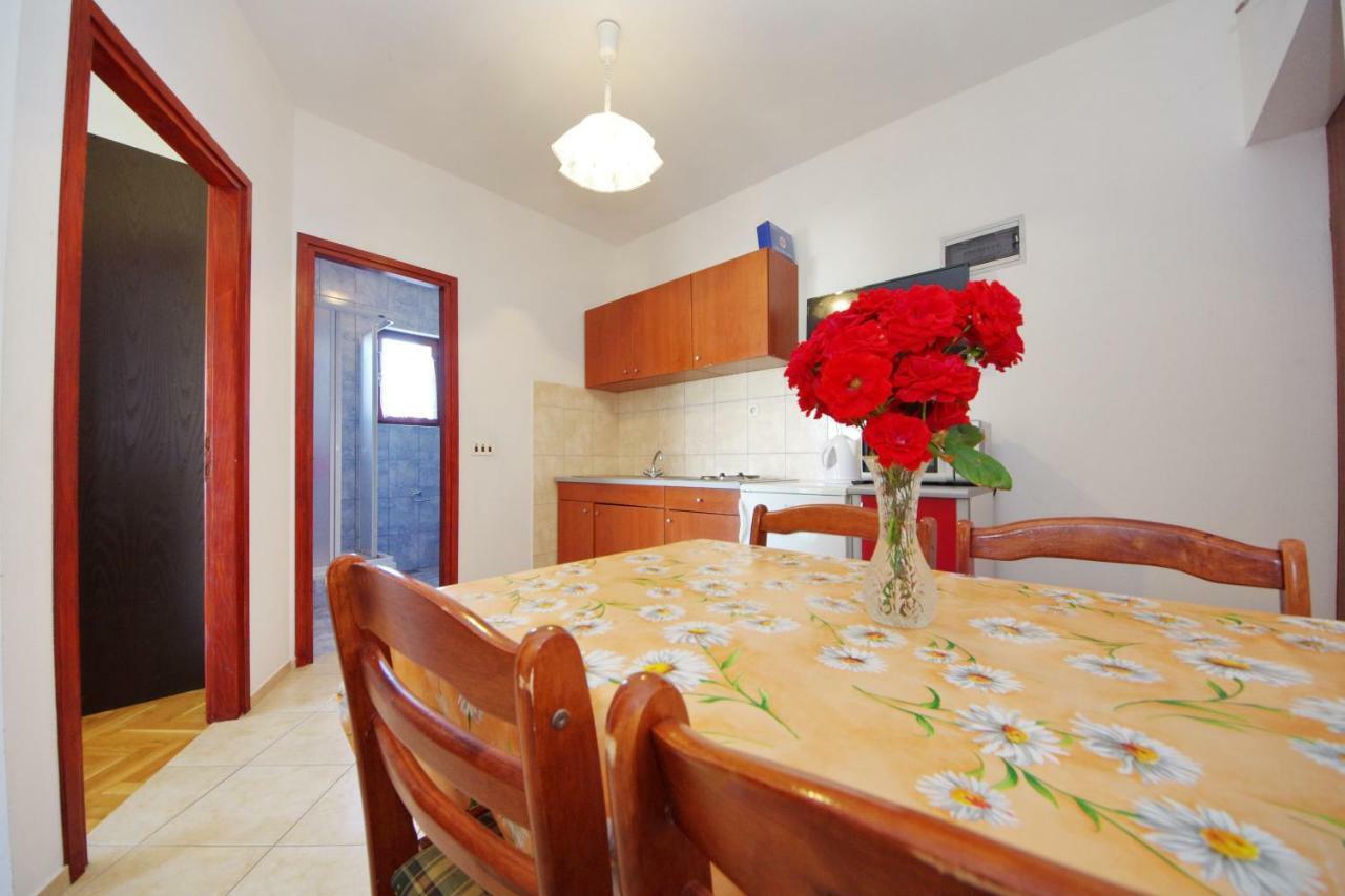 ורסי Apartments Beach מראה חיצוני תמונה