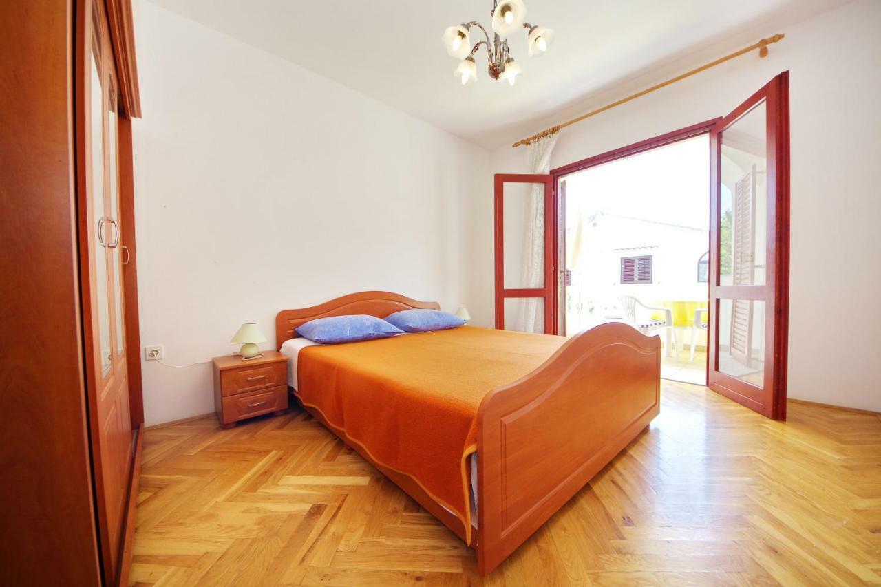 ורסי Apartments Beach מראה חיצוני תמונה