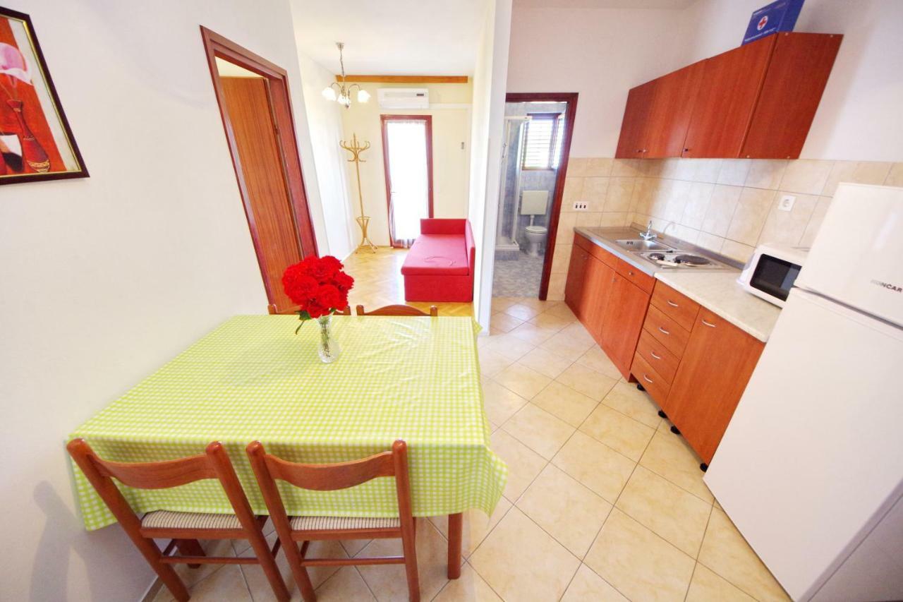 ורסי Apartments Beach מראה חיצוני תמונה